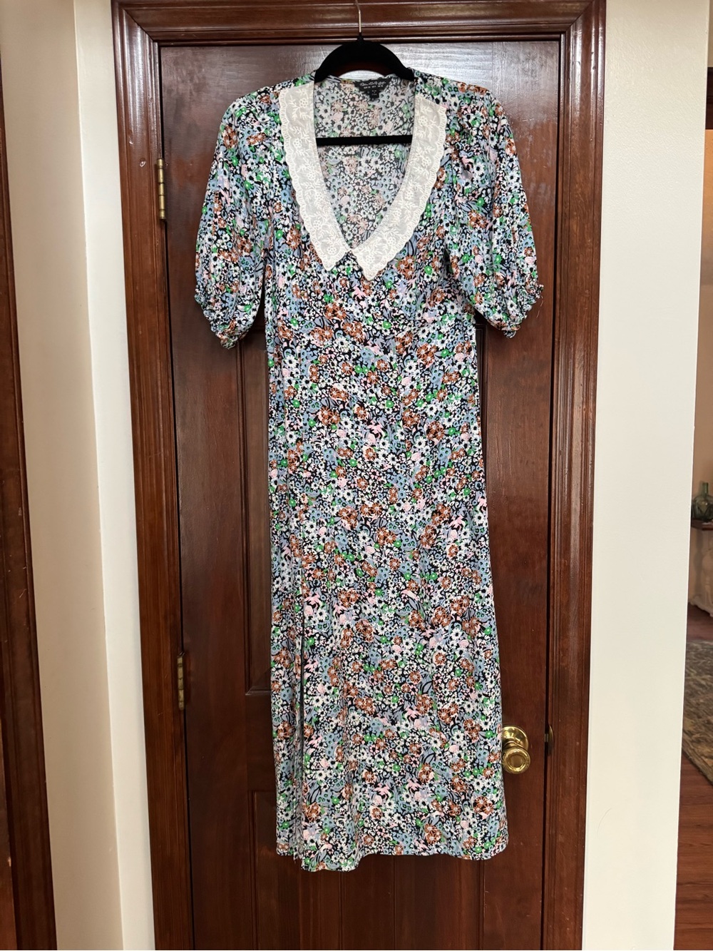Miss Selfridge Green Floral Midi Dress with Cream Lace
